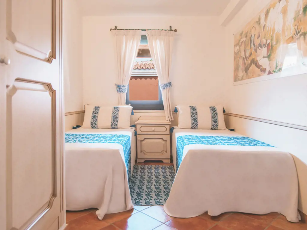 I Giardini di Cala Ginepro 14 giardini-di-cala-ginepro-camera-family-03