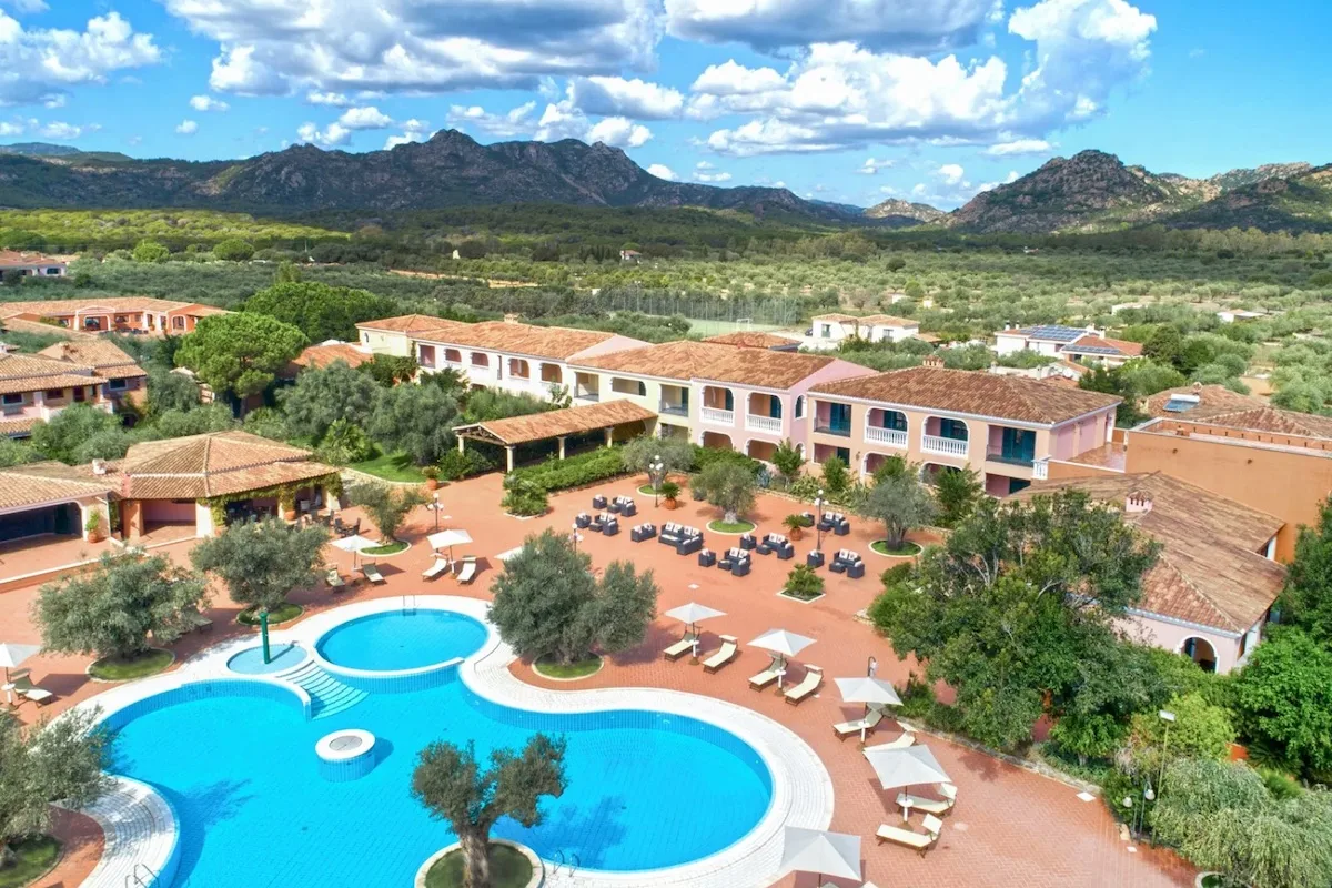 I Giardini di Cala Ginepro 25 giardini-di-cala-ginepro-piscina-01