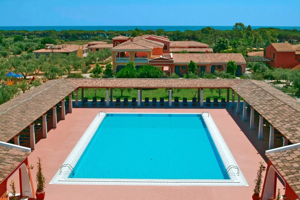 I Giardini di Cala Ginepro 23 giardini-di-cala-ginepro-piscina-03