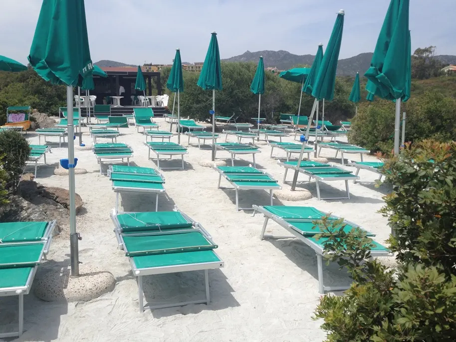 Club Hotel Baia Aranzos 8 hotel-baia-aranzos-spiaggia-06