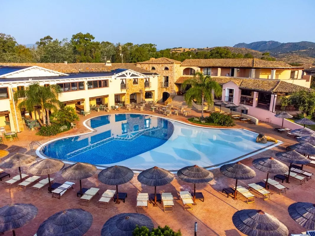 Veraclub Eos Village 17 veraclub-eos-village-piscina-04