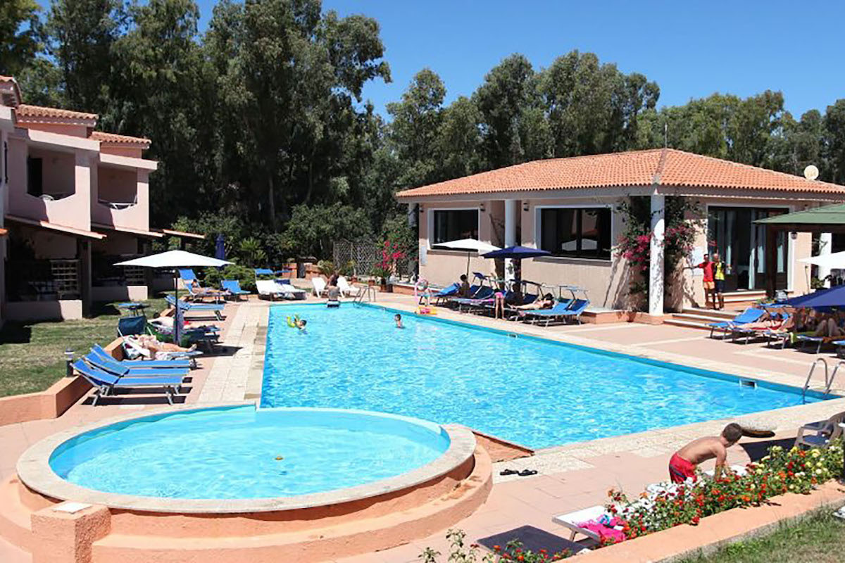 Villaggio Marina Manna 24 villaggio-marina-manna-piscina-04